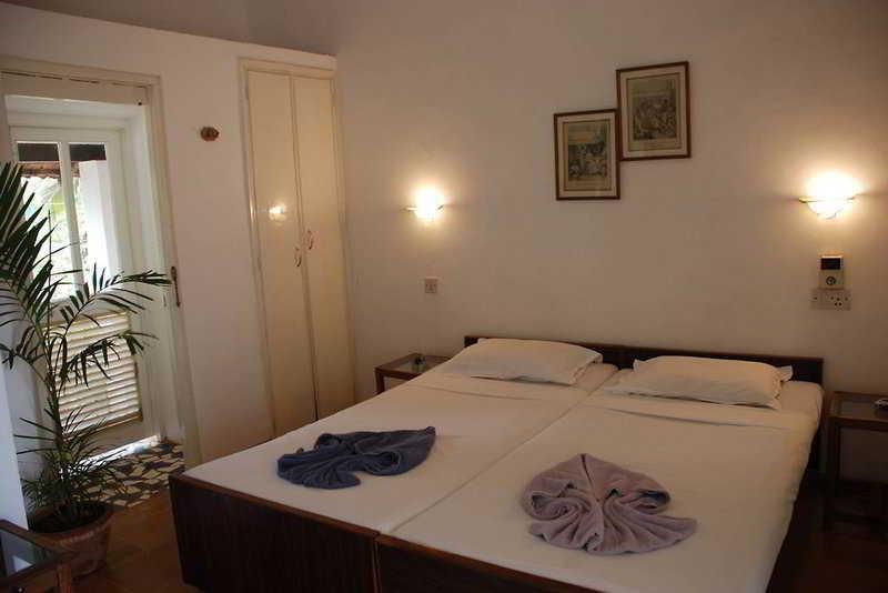 Cavala The Seaside Resort Baga Bagian luar foto